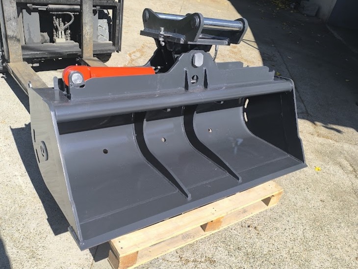 BRZE SPOJKE ZA MINI BAGERE